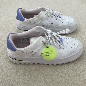 Nike Air Force Sneakers